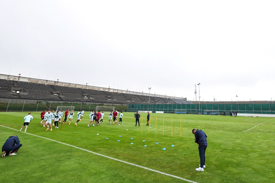 You are currently viewing Abandoned stadium with 250,000 capacity left to rot and used for different purpose by Champions League club