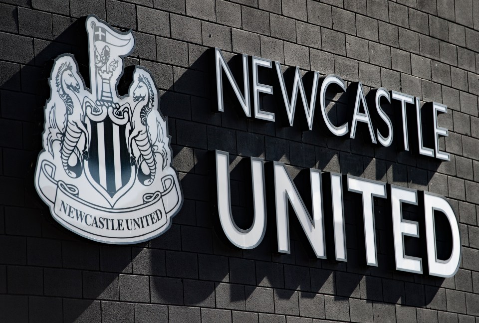 You are currently viewing ‘This isn’t a decision we take lightly’ – Premier League club to change iconic crest