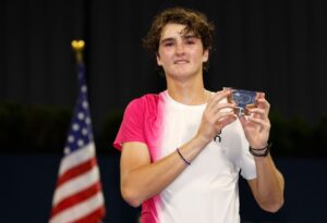 Read more about the article I’m the next tennis superstar who was discovered by yoga teacher and beat Coco Gauff and Emma Raducanu to stunning record