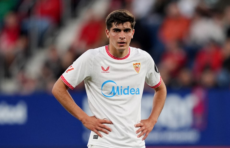 Read more about the article ‘Violent attacks’ – LaLiga stars forced to spent night at training ground after ‘invasion’ from furious fans