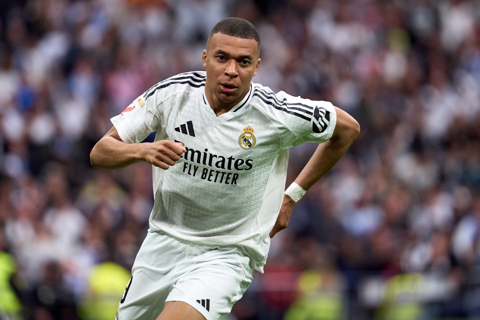 You are currently viewing Kylian Mbappe in line to achieve feat Cristiano Ronaldo and Karim Benzema never did