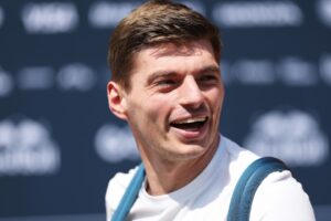 Read more about the article ‘It’s been a madhouse’ – Max Verstappen hoping for Jordan Henderson misery