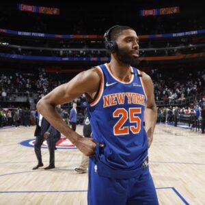 Read more about the article New York Knicks star forced to apologise on live TV after x-rated celebrations spill over