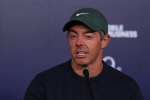 Read more about the article ‘Not trying to be his best mate’ – Rory McIlroy left puzzled by Bryson DeChambeau’s ‘cold shoulder’ comments