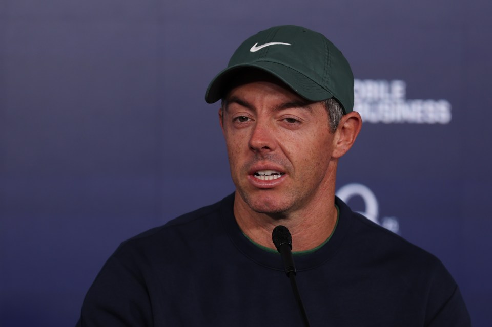 You are currently viewing ‘Not trying to be his best mate’ – Rory McIlroy left puzzled by Bryson DeChambeau’s ‘cold shoulder’ comments