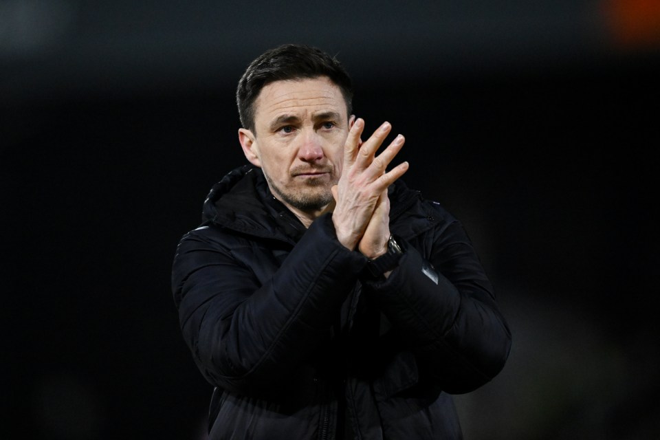 You are currently viewing EFL club sack manager days after season ended in play-off heartbreak