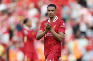 Read more about the article ‘Baffling’ – Jamie Carragher and Rio Ferdinand back Trent Alexander-Arnold after Liverpool fans loudly boo him