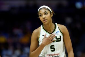 Read more about the article Angel Reese breaks silence after 14-year WNBA history but bitter rival Caitlin Clark turns attention to ‘my GOAT’ LeBron