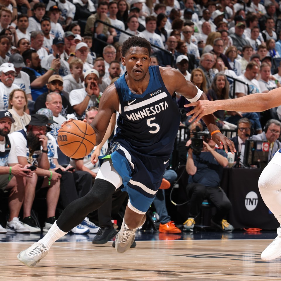 Read more about the article ‘Do great things’ – LeBron James sees unique ingredient in rising NBA star with playoffs breakthrough on mind