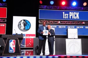 Read more about the article ‘First call I’m making’ – Charles Barkley breaks down bold Giannis-Cooper Flagg trade