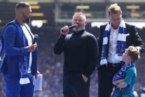 Read more about the article Wayne Rooney’s Goodison Park interview stopped as he’s drowned out by swearing chant