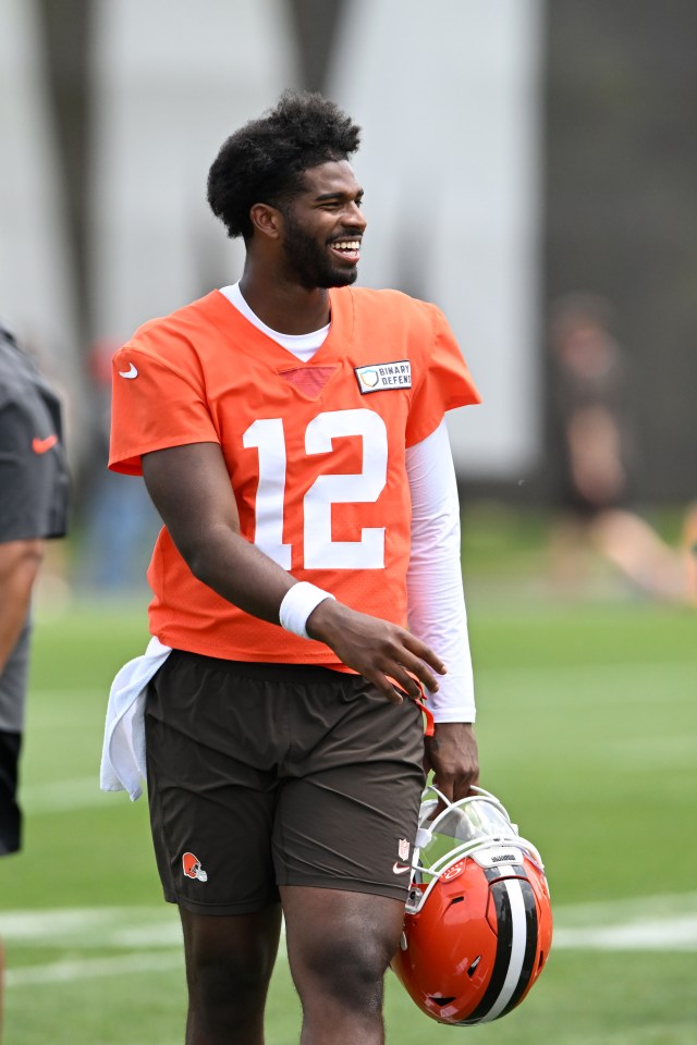 You are currently viewing ‘Best quarterback out there’ – Shedeur Sanders backed to start Week 1 as clear Browns favorite emerges