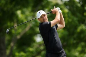 Read more about the article ‘What are you doing’ – Jordan Spieth almost drills fan at the Memorial in scary scene