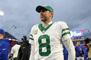 Read more about the article Steelers slammed for ‘putting themselves in corner’ like ‘desperate’ Jets with $30m Aaron Rodgers pursuit