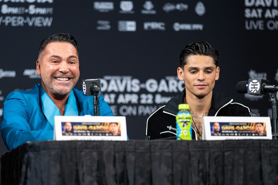 Read more about the article Oscar De La Hoya provides update on Ryan Garcia surgery and lays out comeback plan