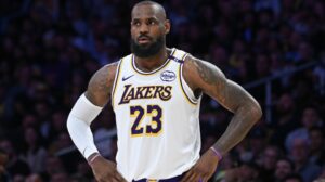 Read more about the article LeBron James takes brutal shot at reporter after blunt attack on podcast with NBA legend