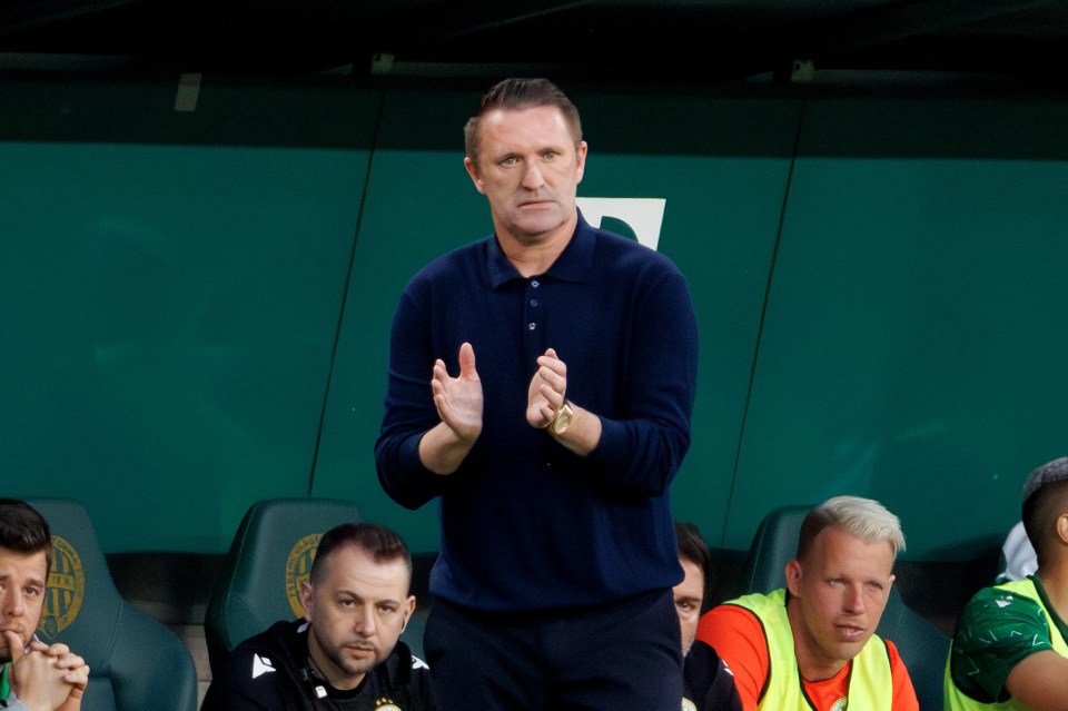 You are currently viewing Robbie Keane emerges as surprise contender for Championship job