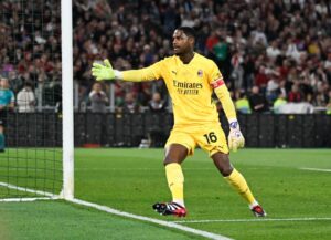 Read more about the article Chelsea make transfer approach to AC Milan for goalkeeper Mike Maignan