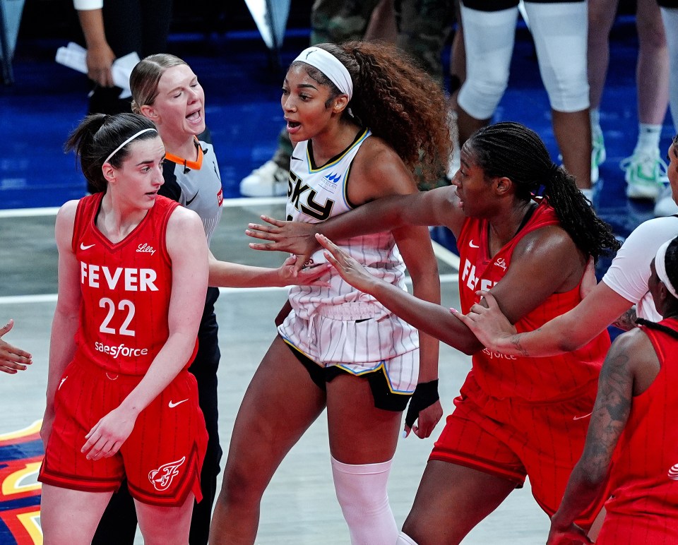 Read more about the article Tom Brady weighs in on Angel Reese-Caitlin Clark debate as WNBA pair renew rivalry in $500k competition